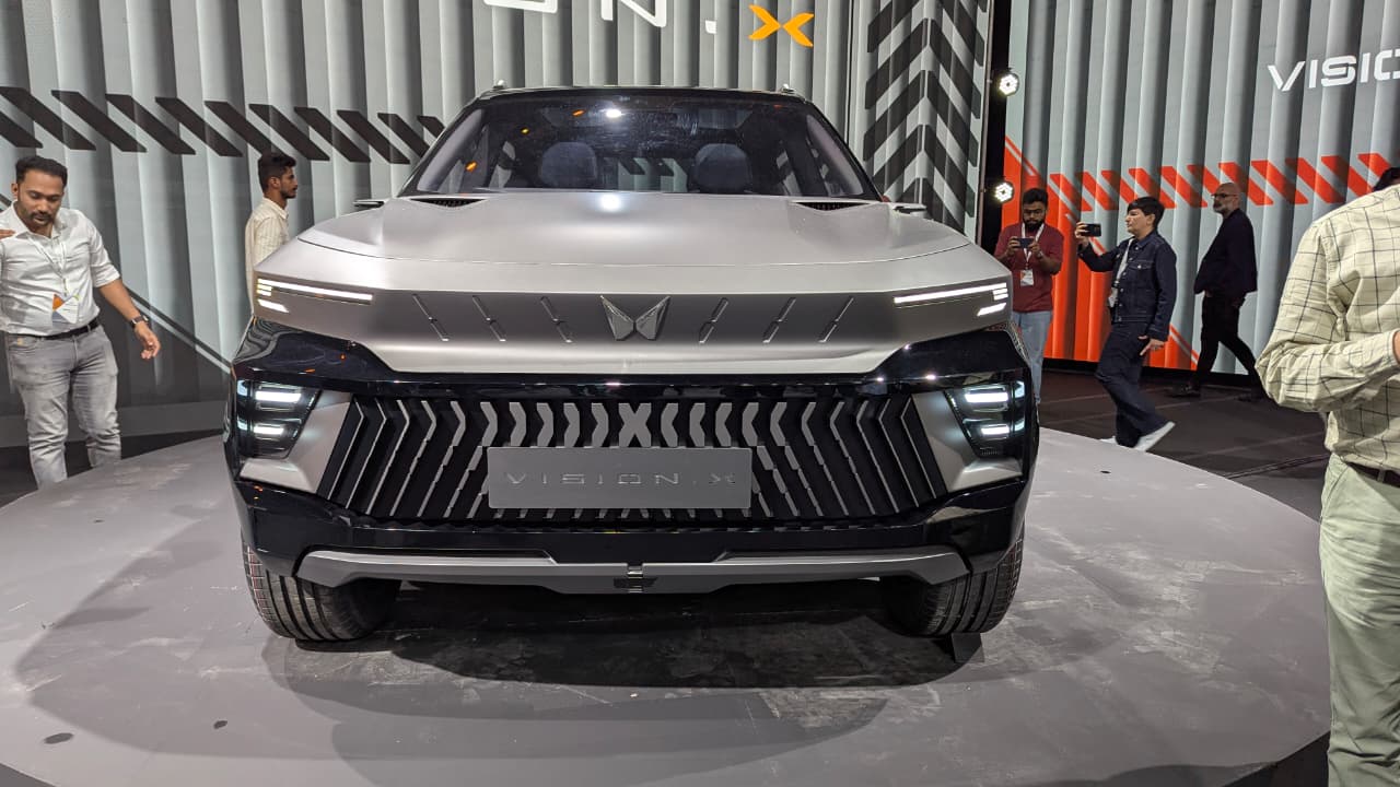 Mahindra Vision X Front