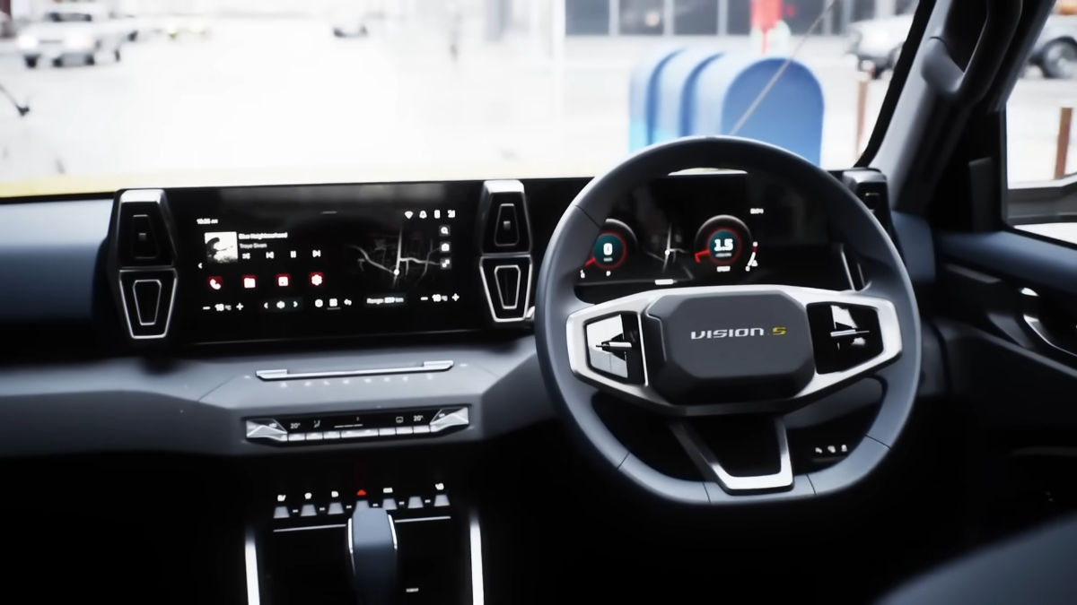 Mahindra Vision S interior