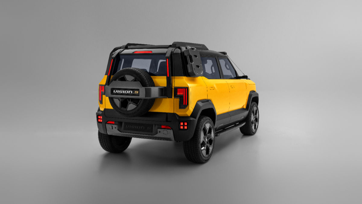 Mahindra Vision S rear design
