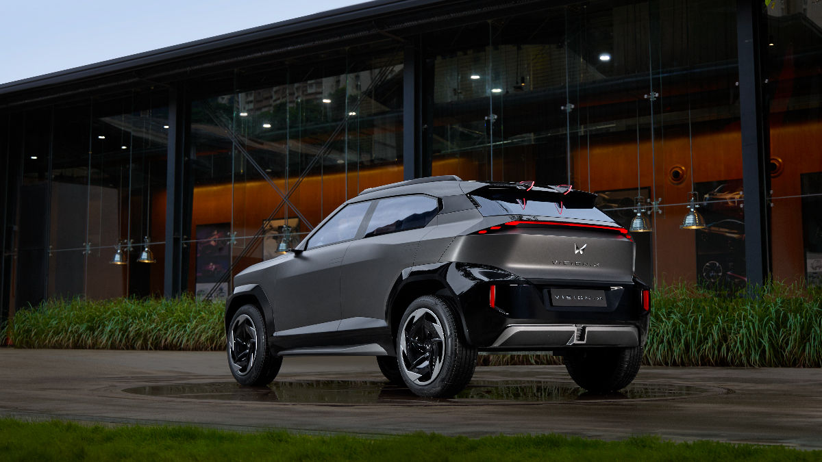 Mahindra Vision X SUV Concept Exterior And Interior Design Explained In ...