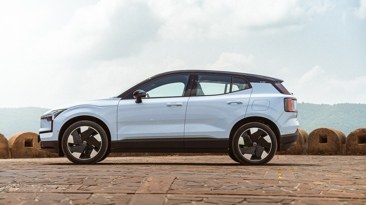 Volvo EX30