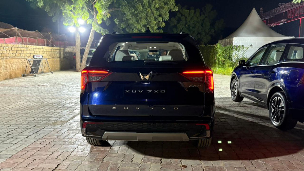 Mahindra XUV 7XO