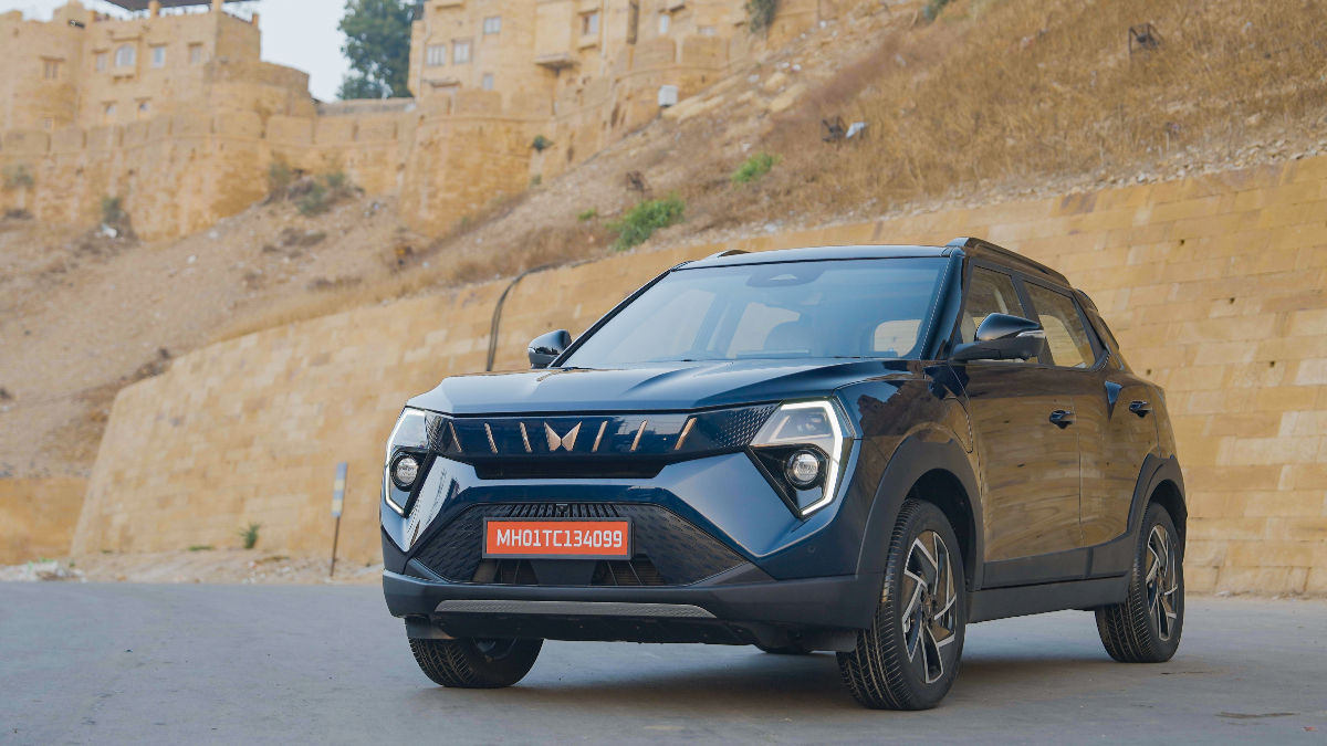 Top EV Cars With Highest Range Under Rs 15 Lakh Top EV Cars With Highest Range Under Rs 15 Lakh