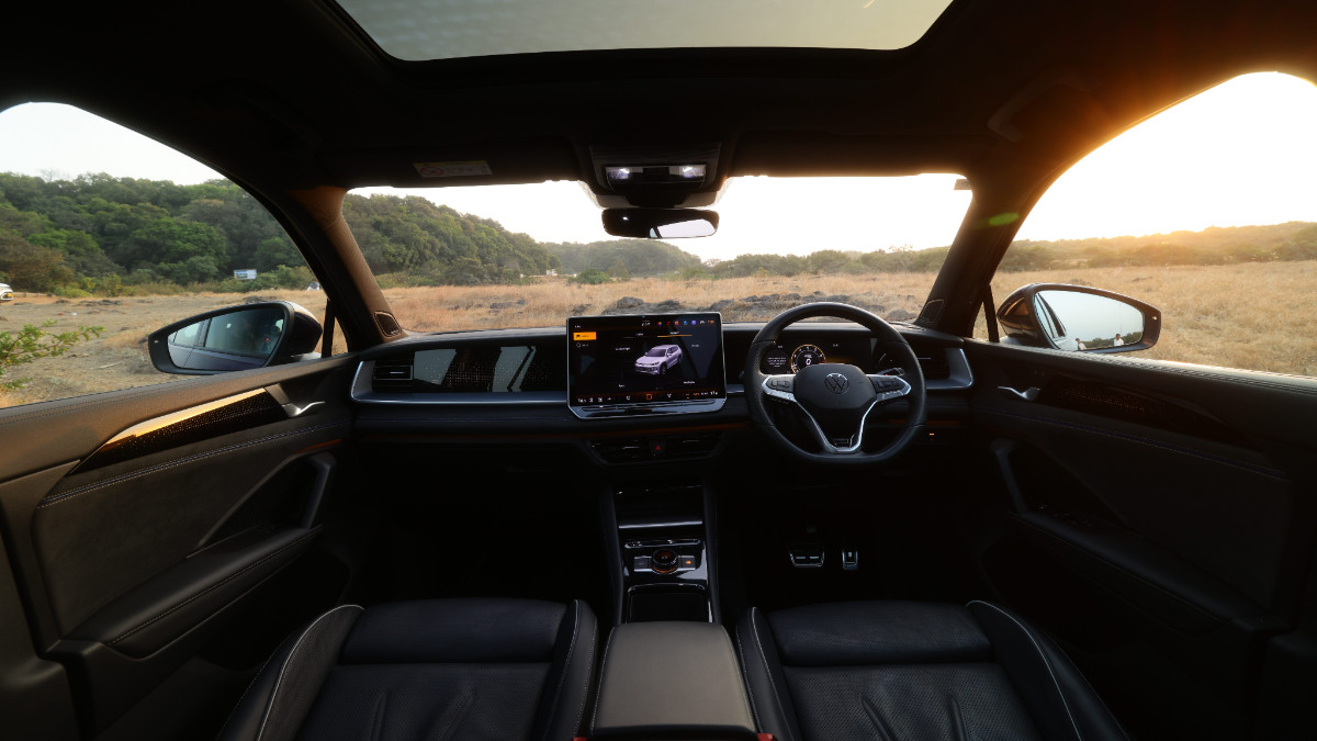 2026 Volkswagen Tayron R-Line: Exterior, Interior, Features, Safety,  Powertrain Explained In 25 Images | CarDekho.com