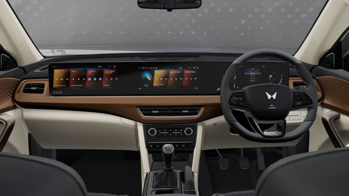 Mahindra XUV 7XO