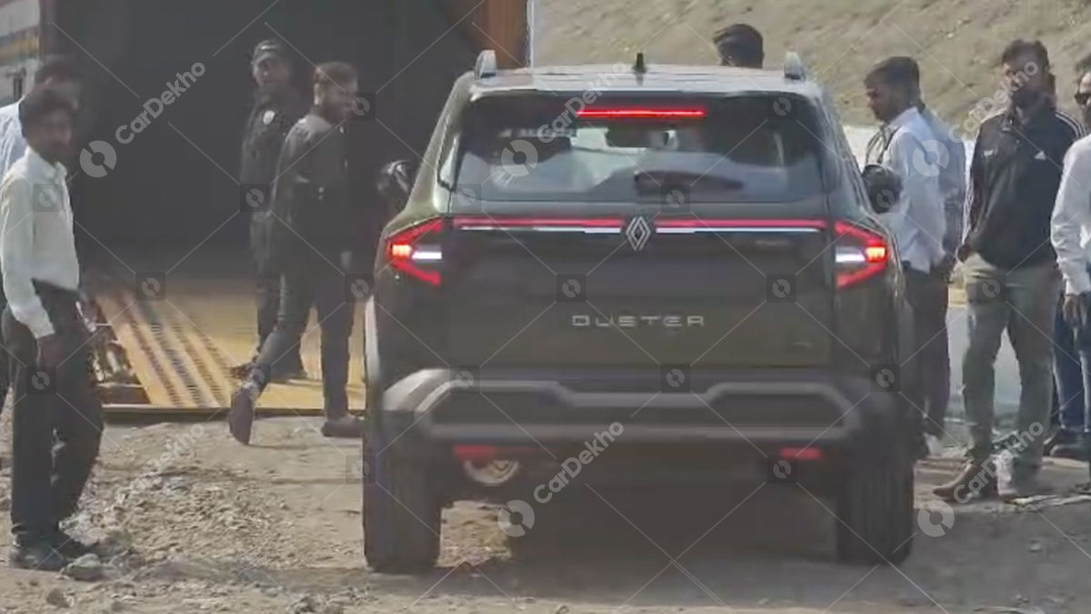 2026 Renault Duster Arrives At Dealership: Exterior, Interior, Features ...