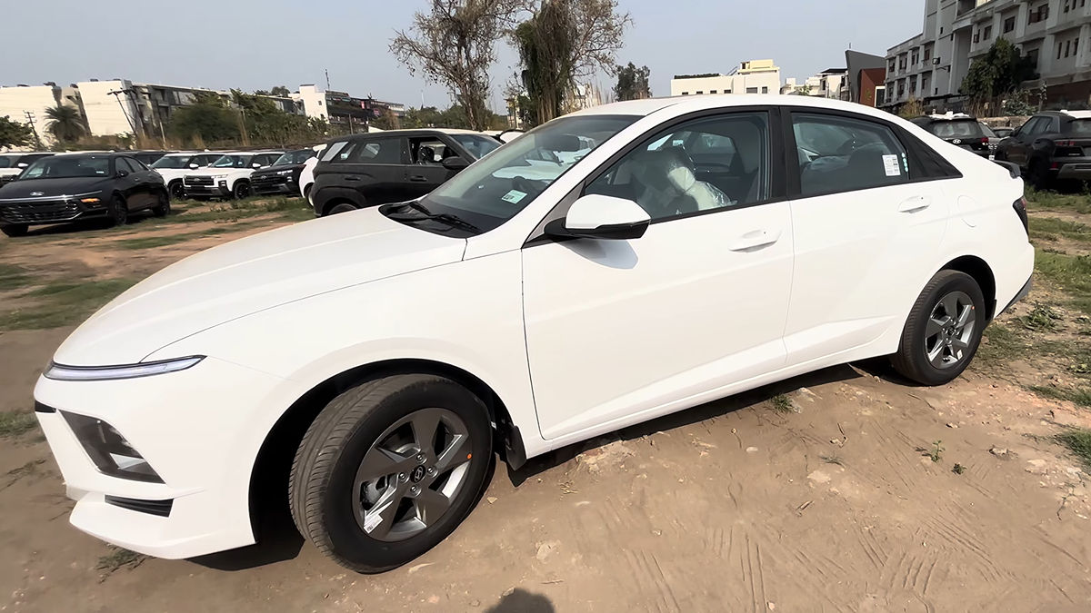 Hyundai Verna HX4