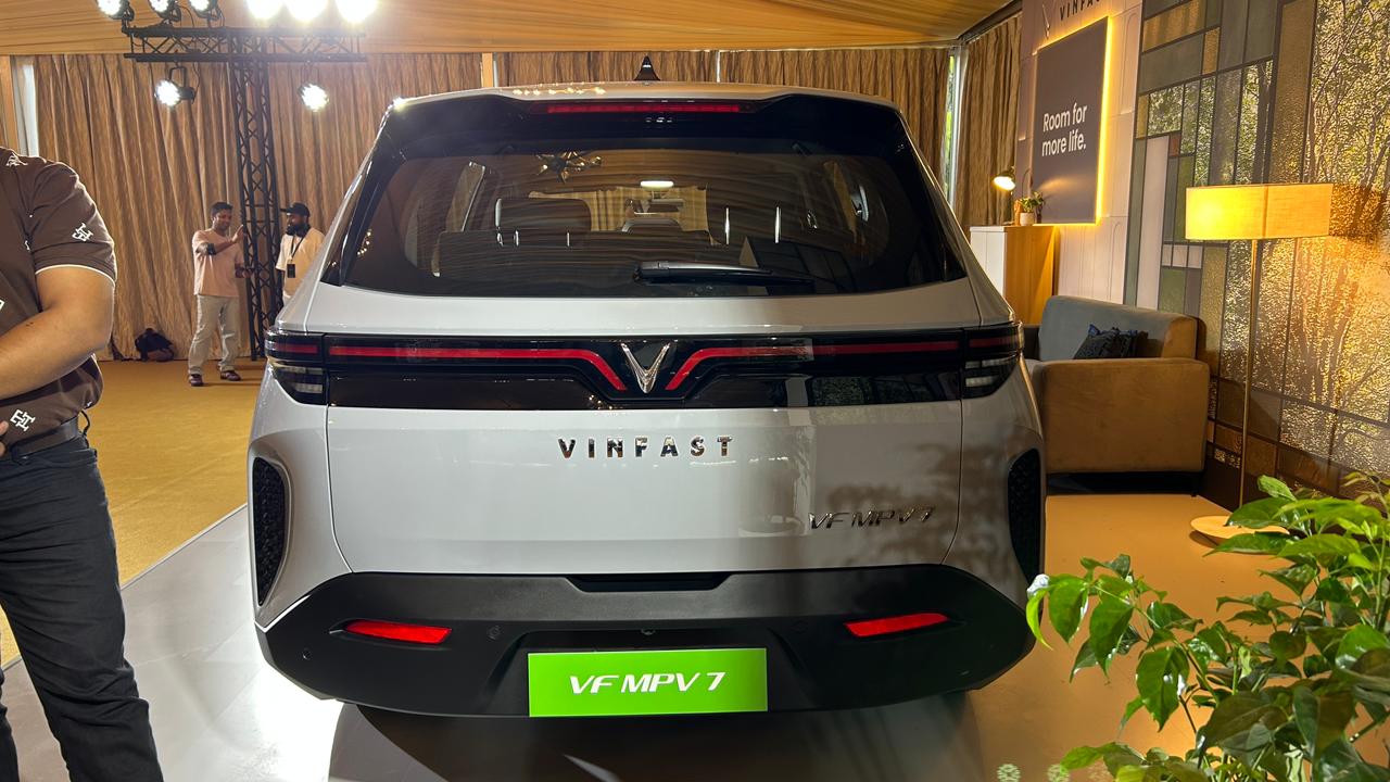2026 VinFast VF MPV 7 Detailed In Images: Design, Interior, Features ...
