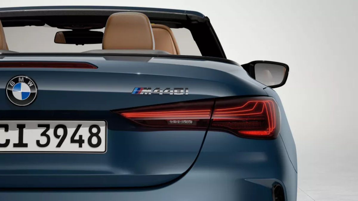 BMW M440i