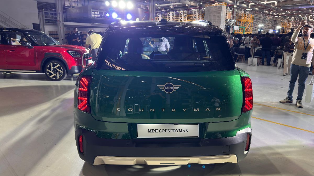 Car Rear Cladding 2026 Mini Countryman C Explained In Images - Explore Features, Colours ...