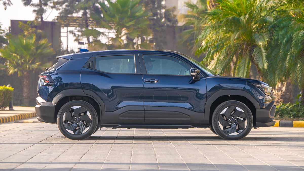 Maurti Suzuki e Vitara Side