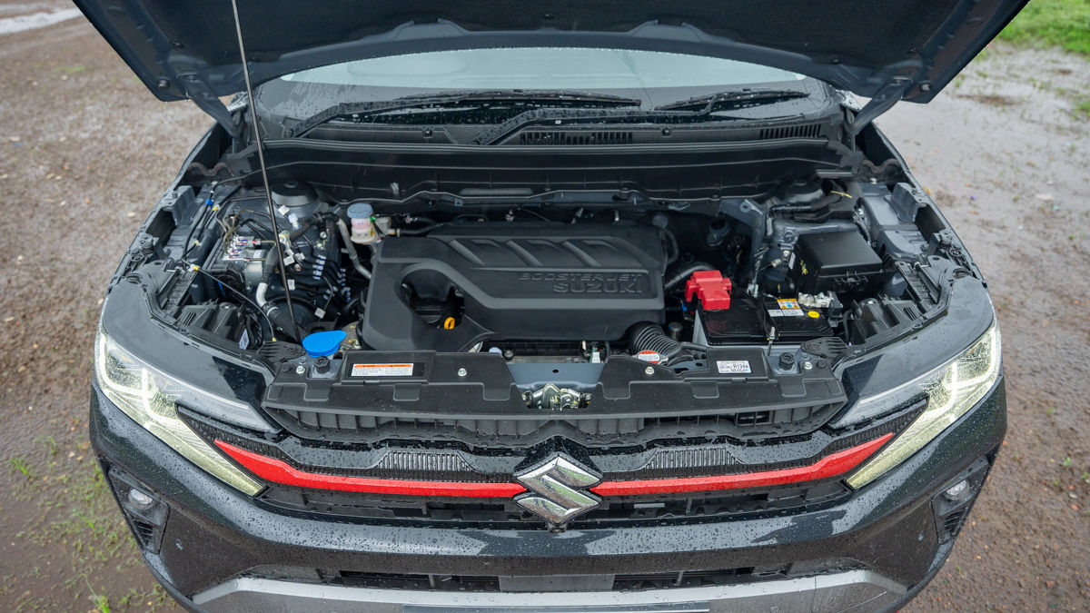 Brezza Facelift vs Toyota Taisor