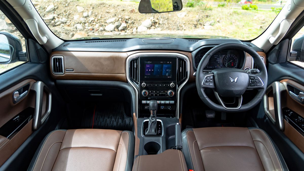 Mahindra Scorpio N Old interior
