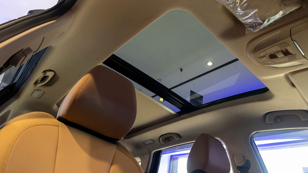 MG Hector Hawk Features