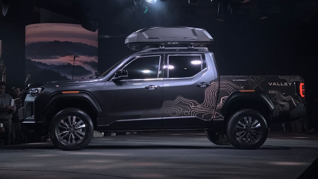 Mahindra Scorpio Lifestyler Side