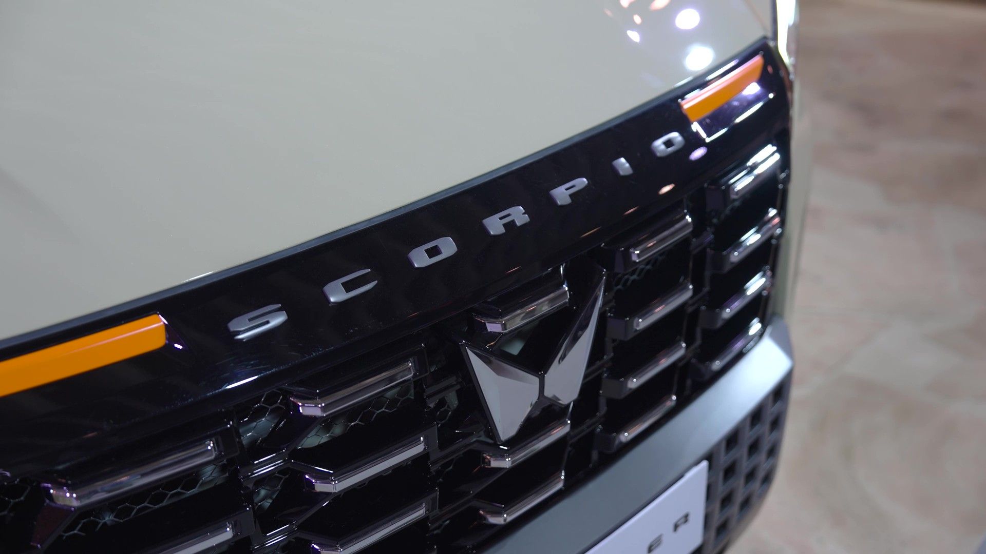 Mahindra Scorpio Lifestyler Trail Edition Mahindra Scorpio Lifestyler Trail Edition