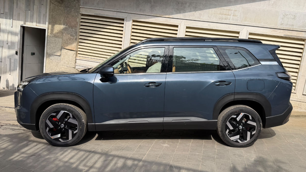 MG Hector Tomahawk EV
