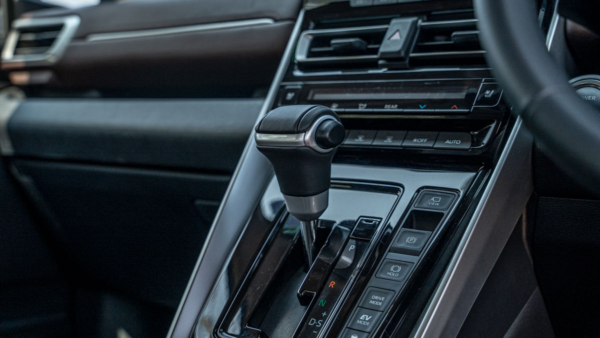 Toyota Innova Hycross Gear Lever