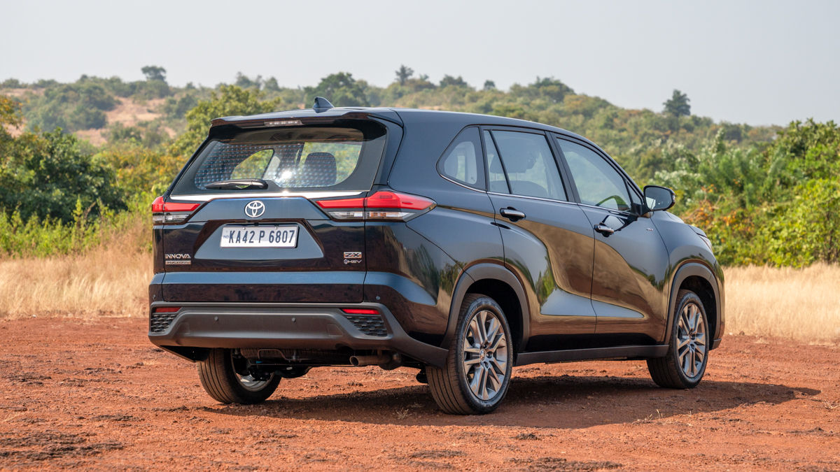 Toyota Innova Hycross Rear Quarter