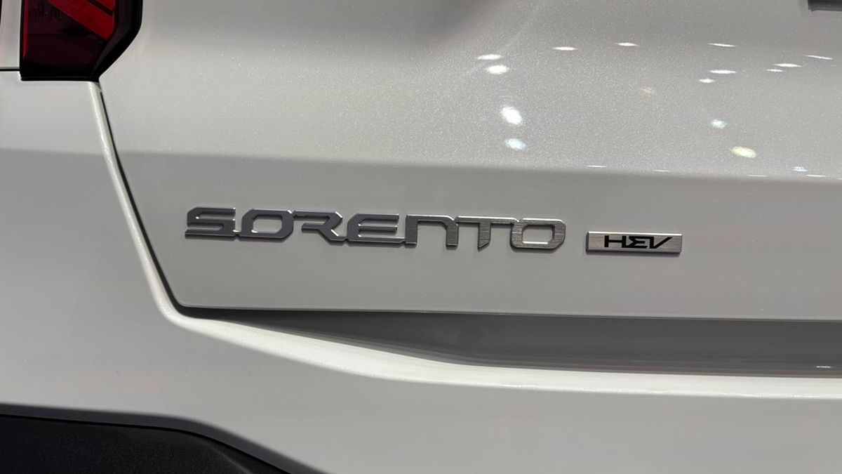 Kia Sorento Badge On Tailgate