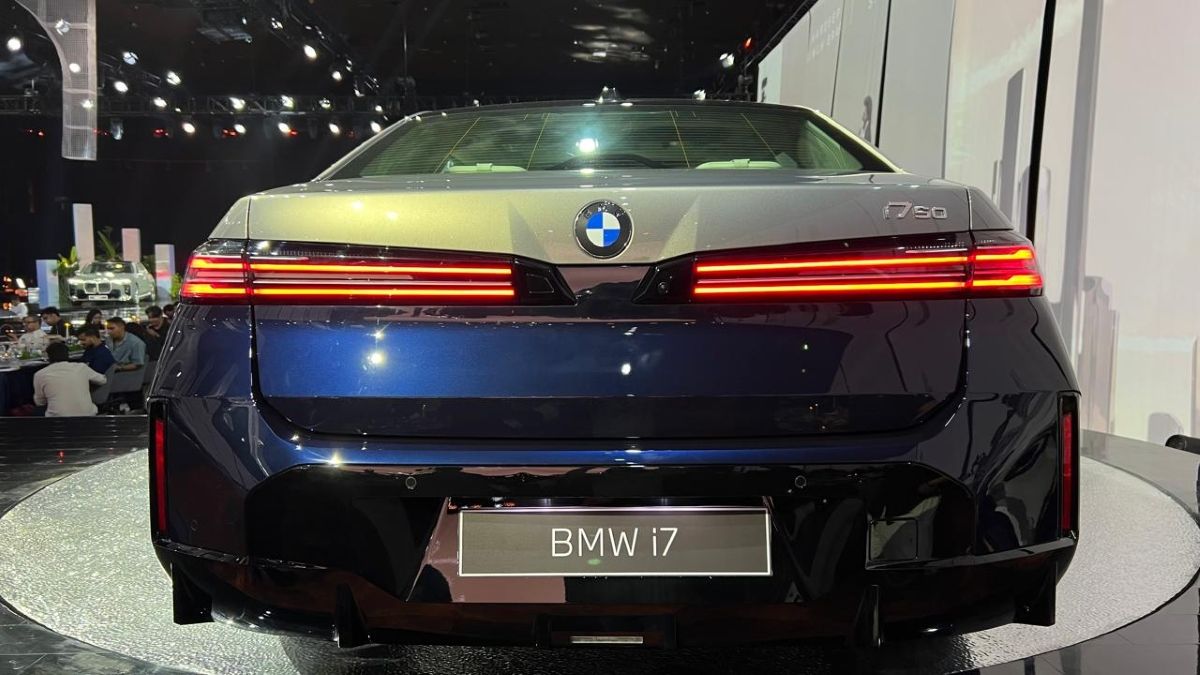 2026 BMW 7 Series & i7 Facelifts Launched At Rs 1.95 Crore | CarDekho.com