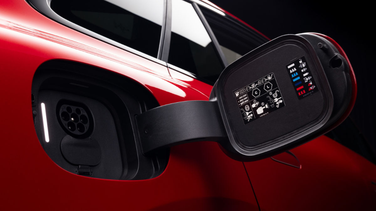 Mercedes Benz GLE Electric Charge Port