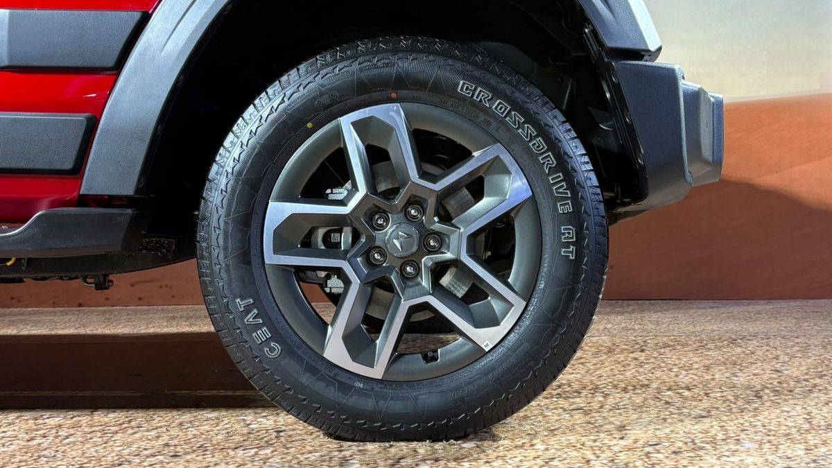 Mahindra Thar OG Mahindra Thar OG