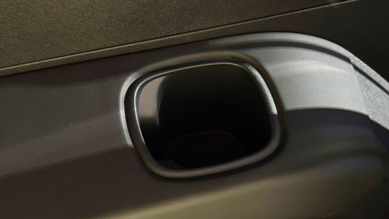 Mahindra Thar OG Rear Cup Holder