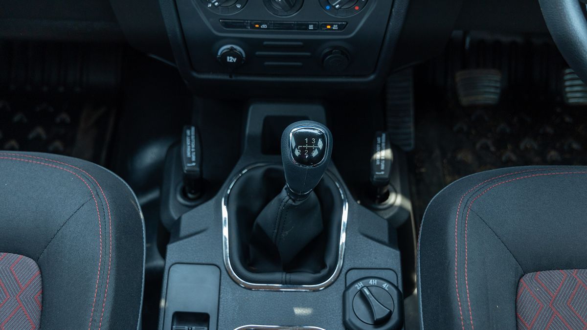 Force Gurkha Gearbox