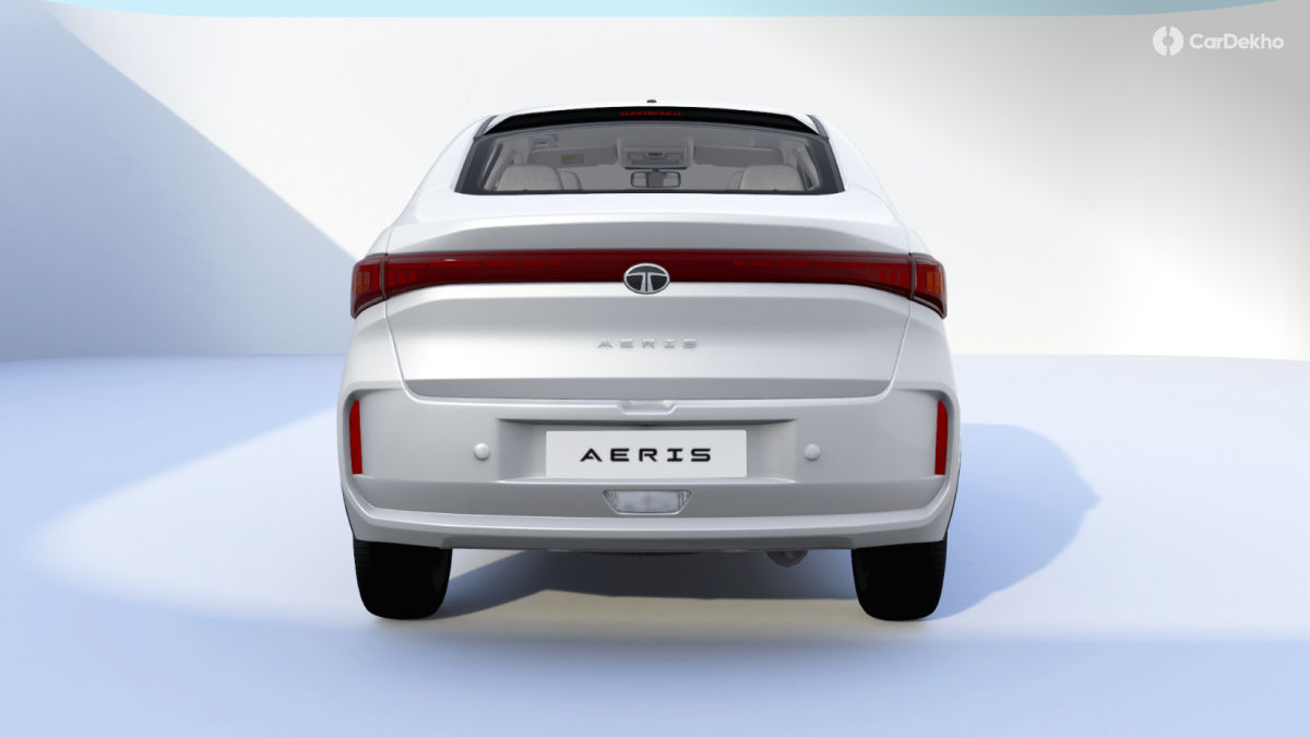 Tata Aeris Smart Tata Aeris Smart