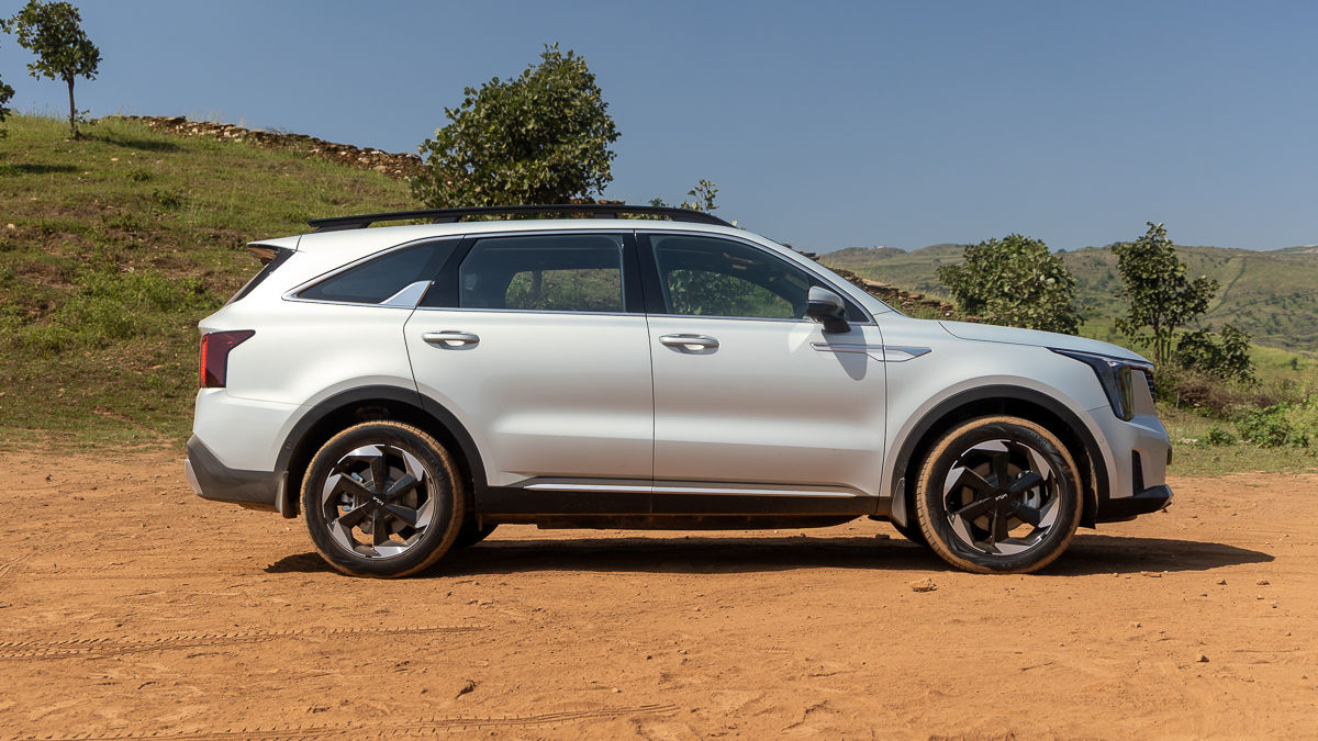 Kia Sorento Side