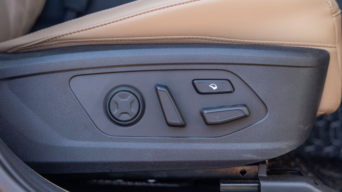 Kia Sorento 10-way Power Adjust Driver Seat