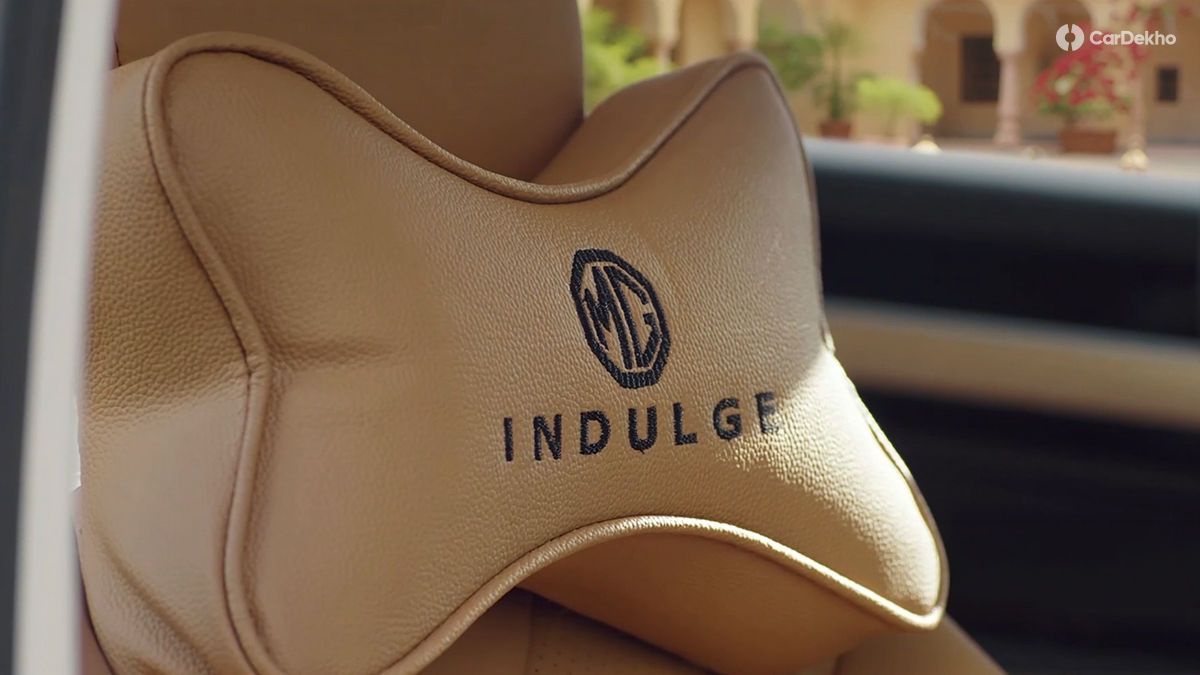 MG Windsor EV Indulge Edition Neck Pillow
