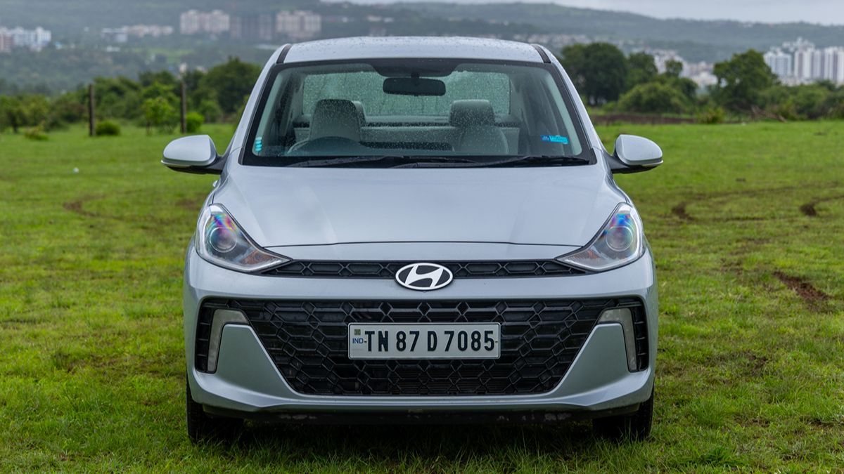 Hyundai Aura Front