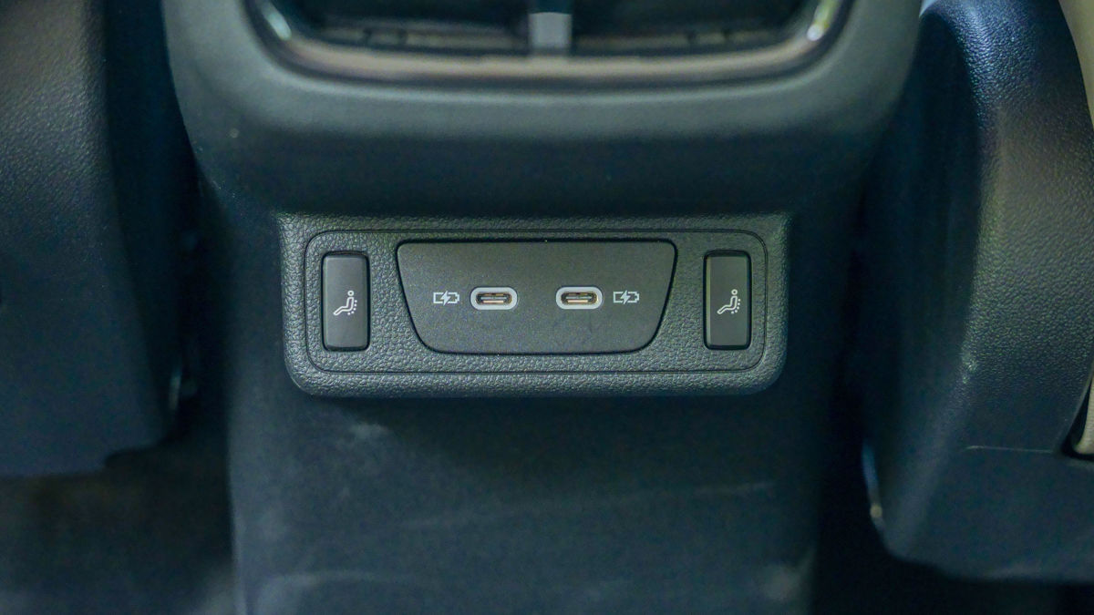 Skoda Kushaq Rear Seat Massager