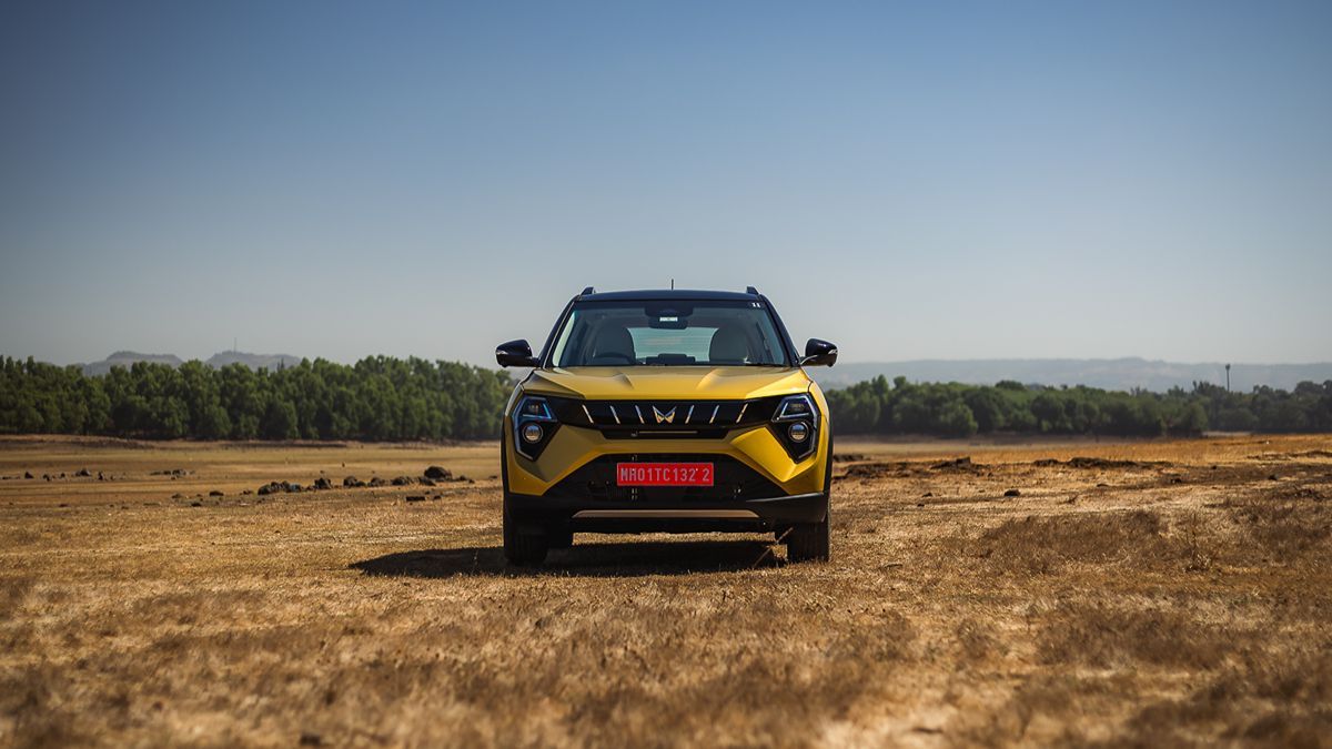 Mahindra XUV 3XO Front