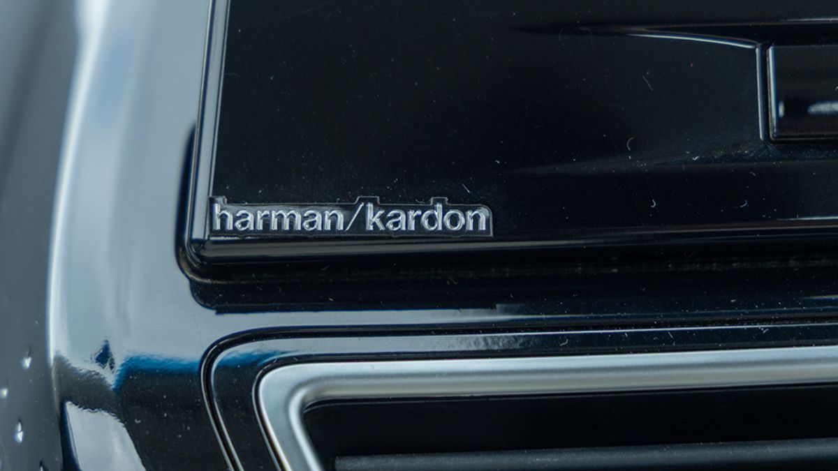 Mahindra XUV 3XO Harmon Kardon Speakers