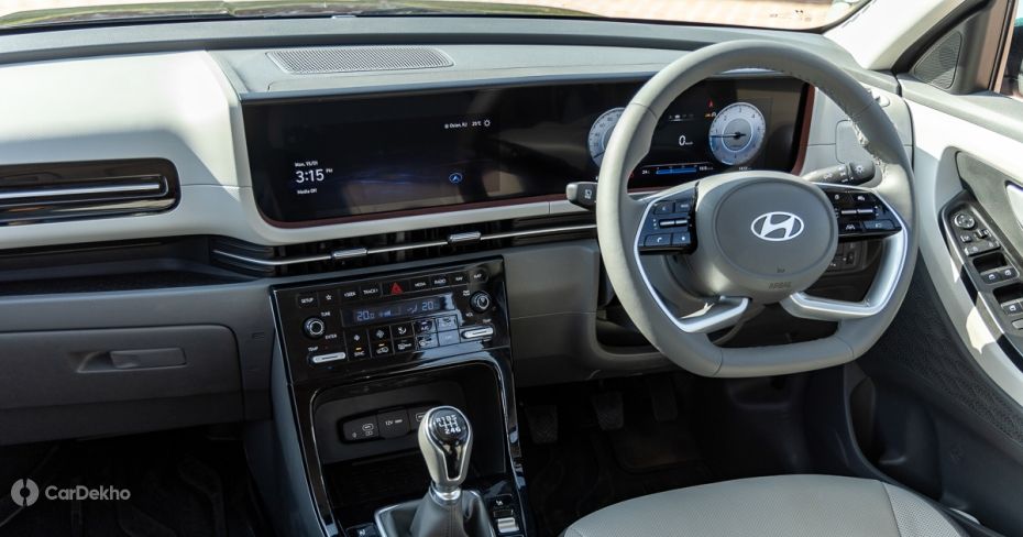 Hyundai Creta fashboard get contrasting copper elements