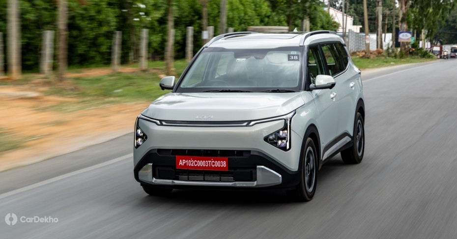 Kia Carens Clavis front