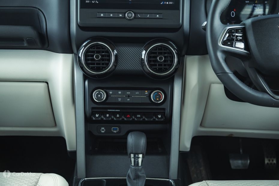 Mahindra Thar Roxx dashboard