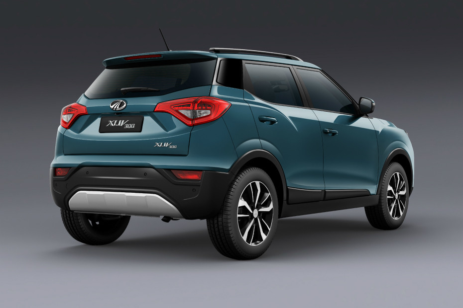 Mahindra XUV300 Specifications - Dimensions, Configurations, Features, Engine cc