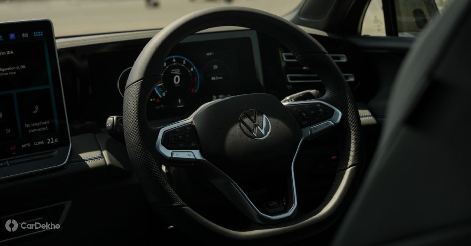 2025 Volkswagen R-Line steering wheel