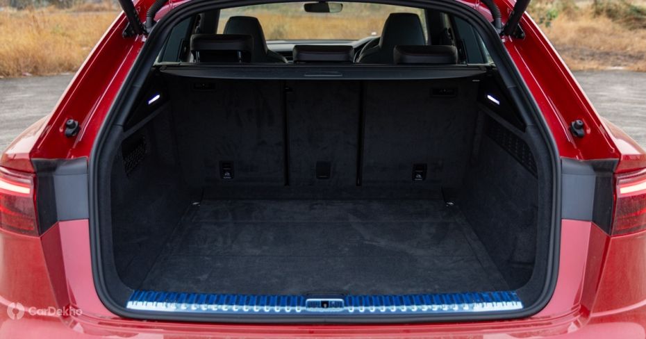 Audi RS Q8 boot space