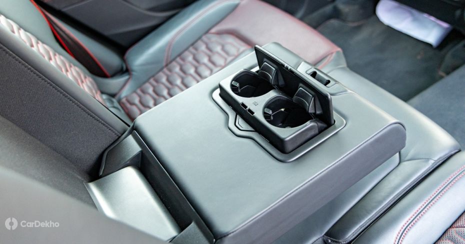 Audi RS Q8 cupholders 