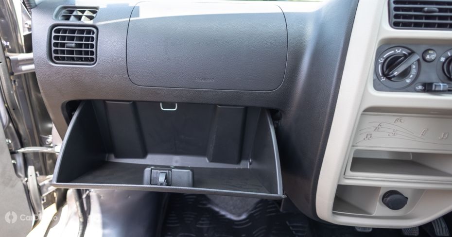 Maruti Eeco glovebox Maruti Eeco glovebox