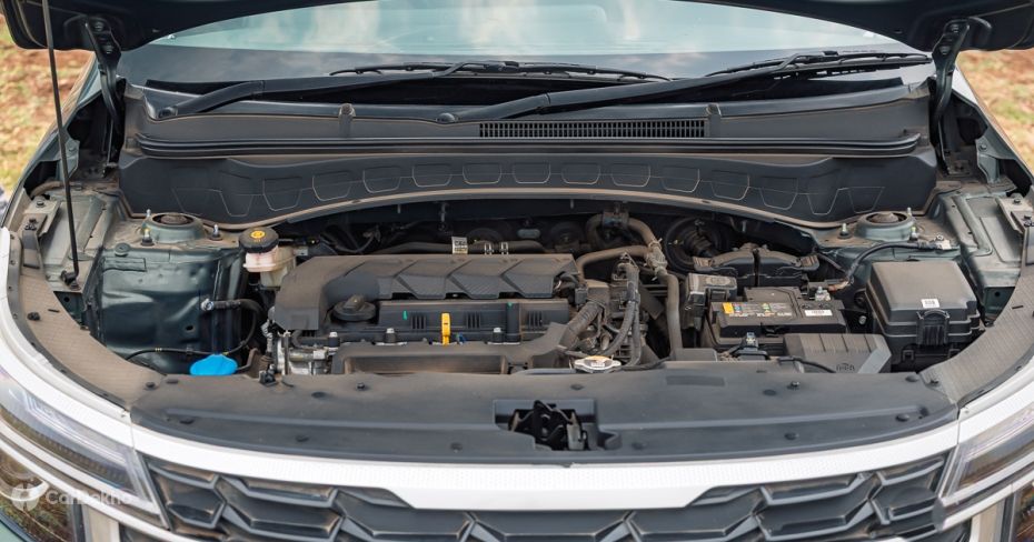 Kia Seltos NA petrol engine bay
