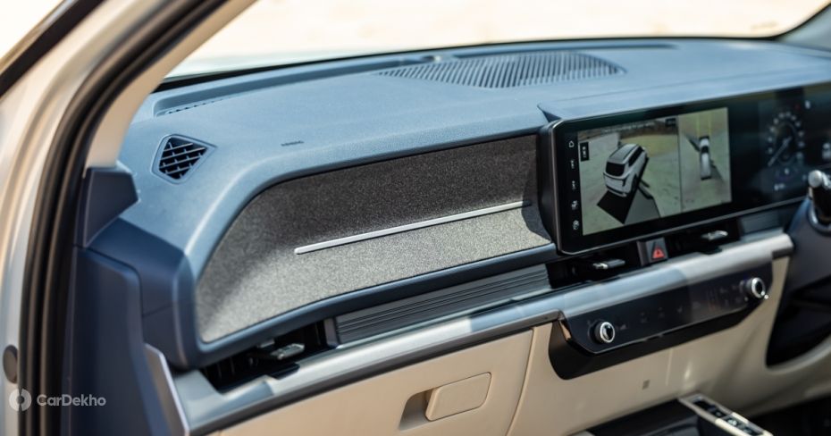 Kia Carens Clavis blue and beige cabin theme Kia Carens Clavis blue and beige cabin theme