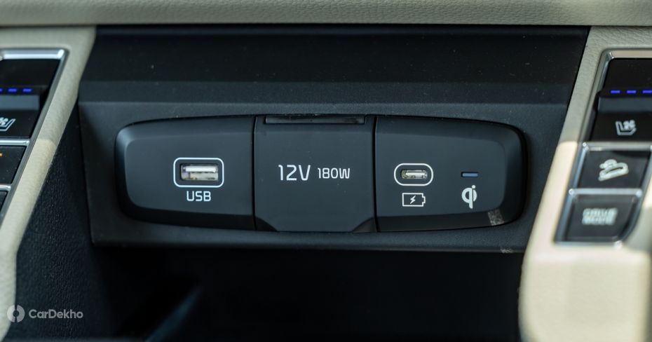 Kia Carens Clavis charging ports Kia Carens Clavis charging ports
