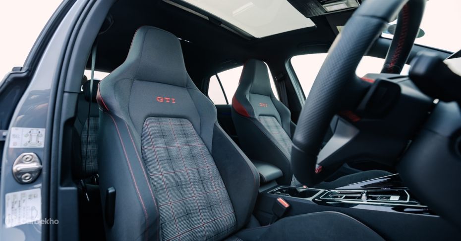Volkswagen Golf GTI Front seats Volkswagen Golf GTI Front seats