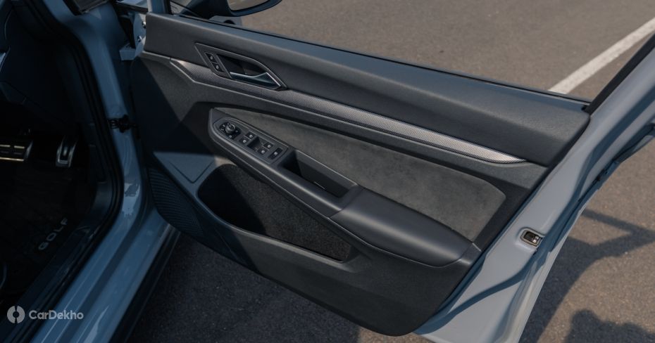Volkswagen Golf GTI bottle holder on door Volkswagen Golf GTI bottle holder on door